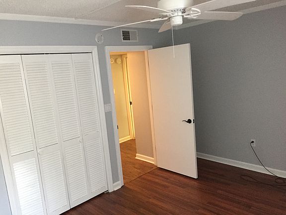 4th image of 221 Woodland Rd Unit 108