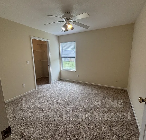 951 E Wildcat Run St #1 — Photo 5