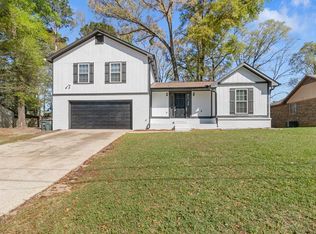 405 Wildwood Dr, Enterprise, AL 36330