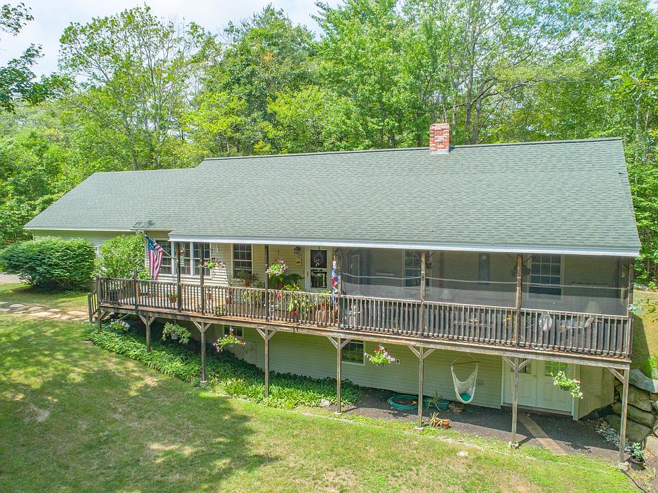 1st image of 33 Waterford Drive