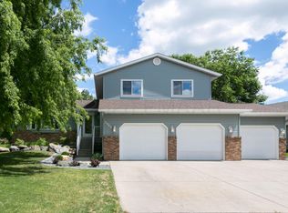 2904 29th St S, Moorhead, MN 56560