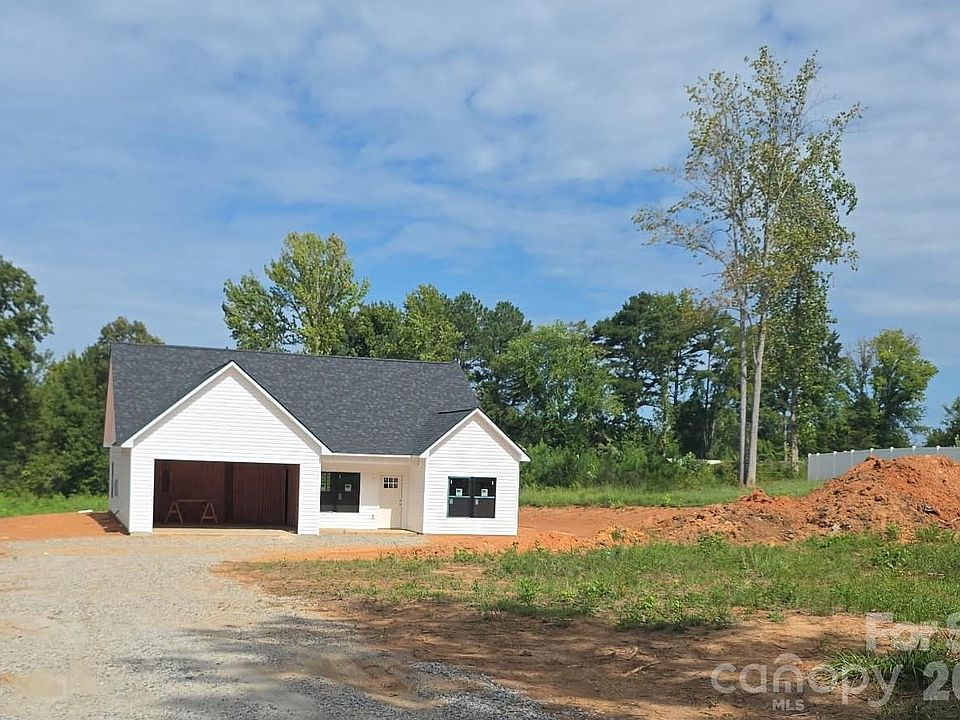 2nd image of 3373 Red Doc Rd