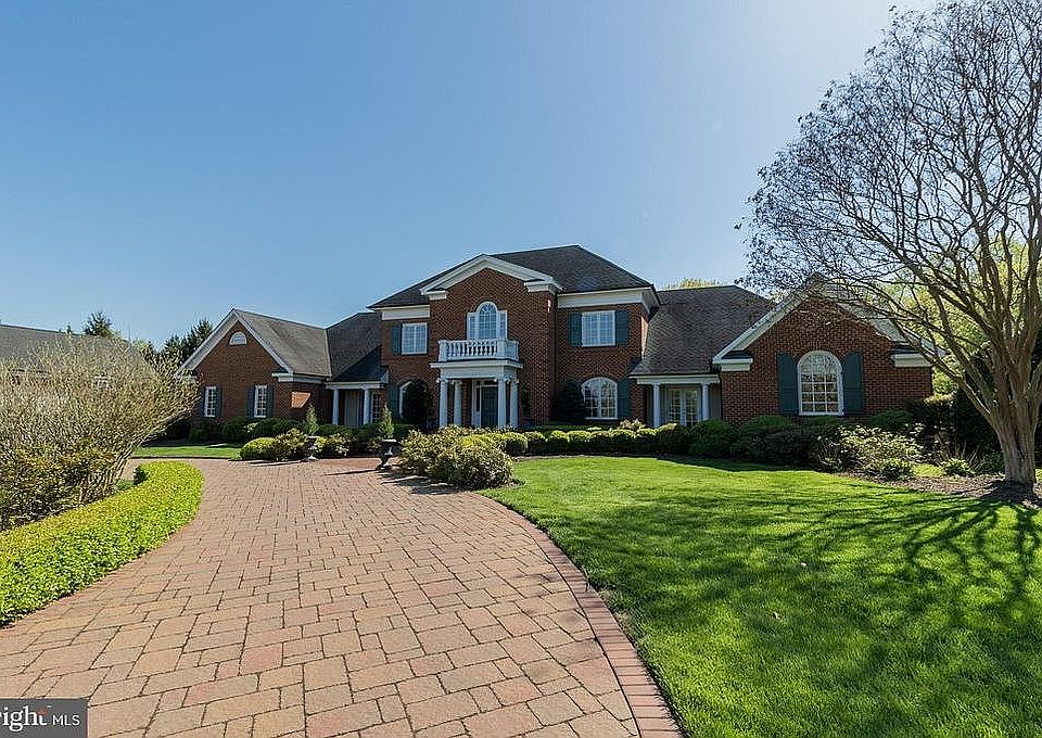 1st image of 2916 Smithfield Ct