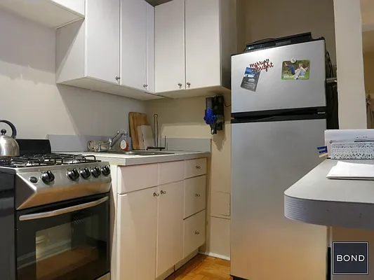 Rented by Bond New York | media 22