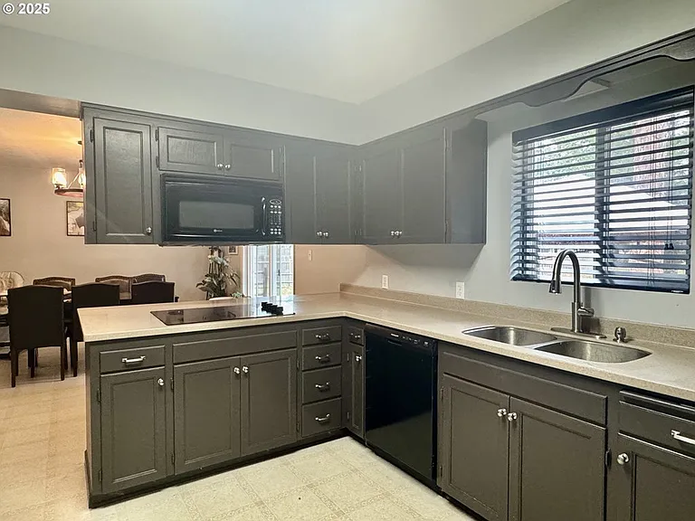 25371 Perkins Rd — Photo 14