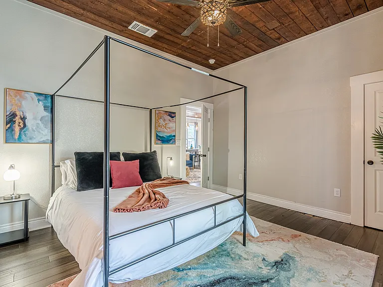 1022 Nolan St — Photo 16