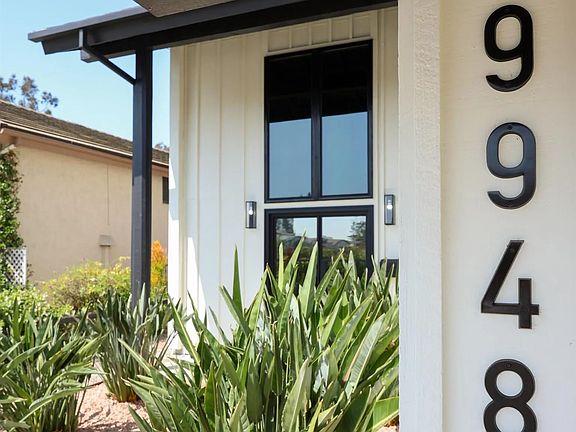 3rd image of 9948 Courtyard Dr