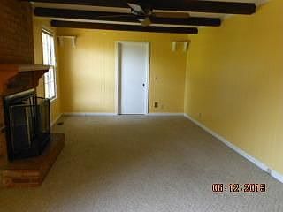 5th image of 715 Valley Brook Dr