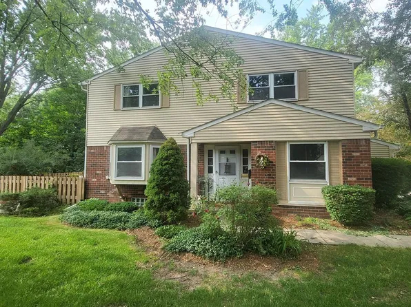 5761 Northfield Pkwy, Troy, MI 48098