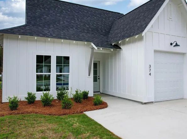 374 Shiloh Creek Dr, Calera, AL 35040