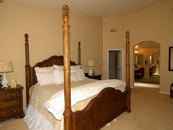 4th image of 62738 E Amberwood Dr