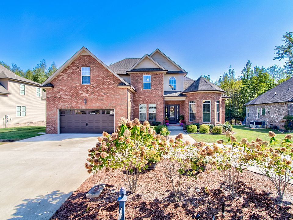 1st image of 321 S Stonecrop Ct