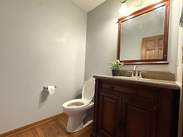 1217 Yorkshire Dr — Photo 12