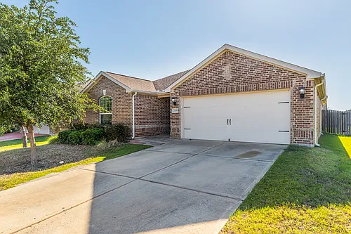 2105 Old Harbor Way Photo 1