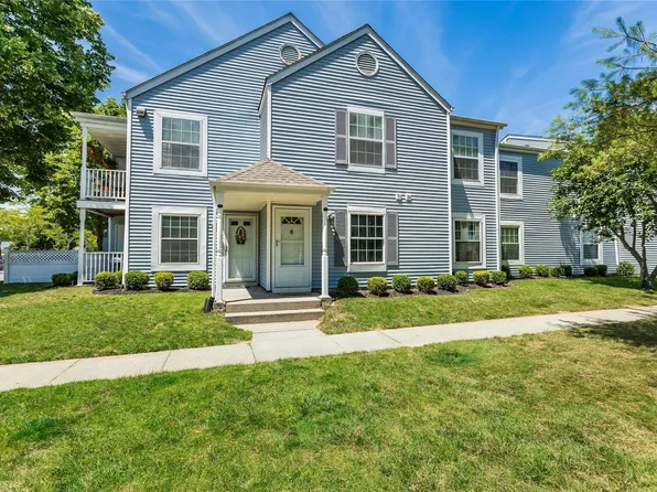 140 Fairview Circle #140, Middle Island, NY 11953