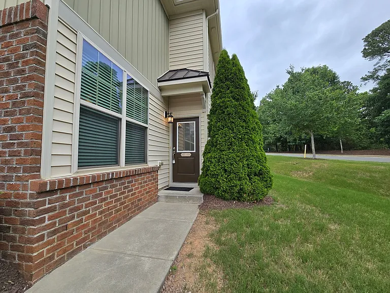 95 Intuition Cir — Photo 2