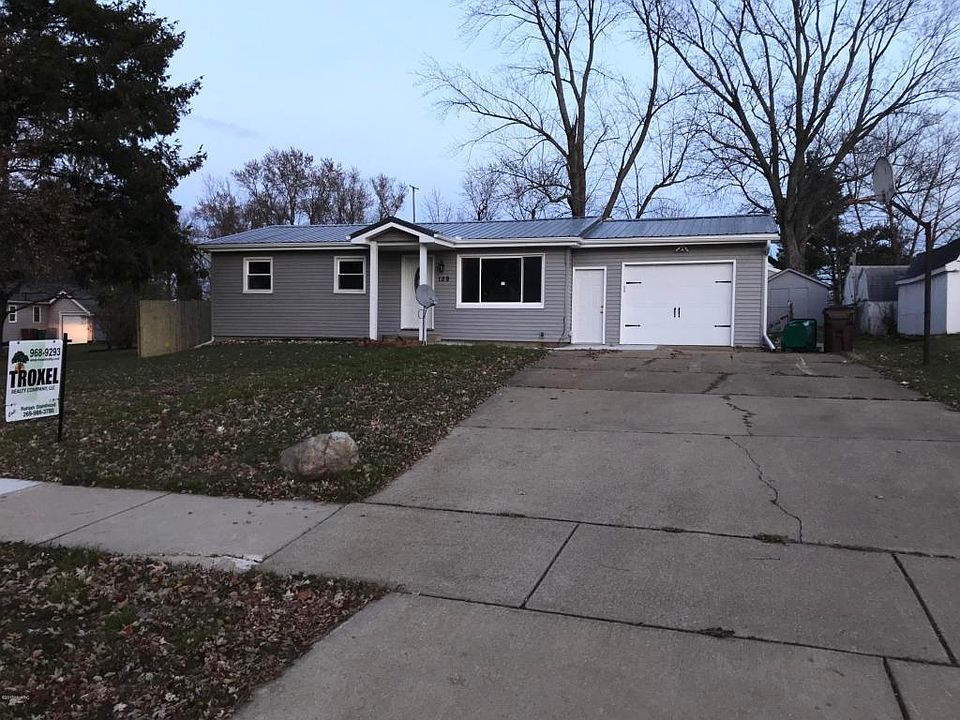 1st image of 129 31st St S