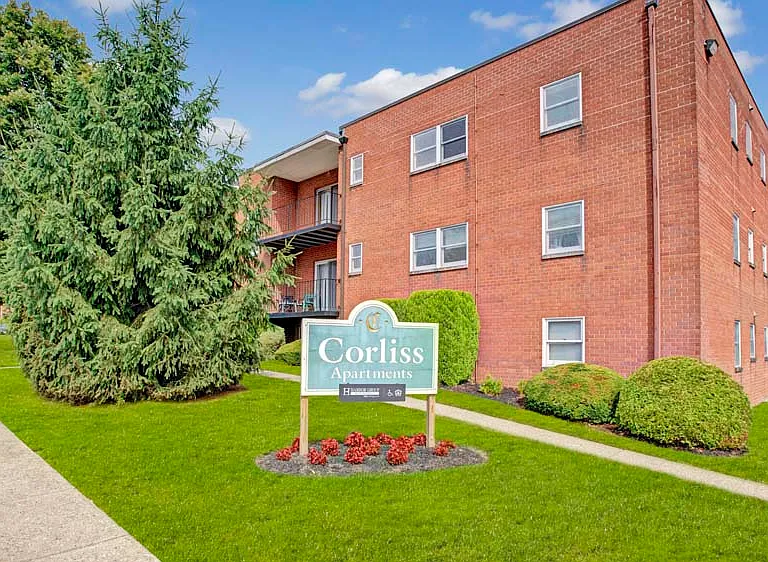 Corliss Apartments — Photo 27