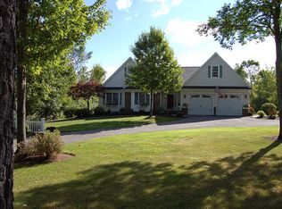 570 Center St, East Aurora, NY 14052