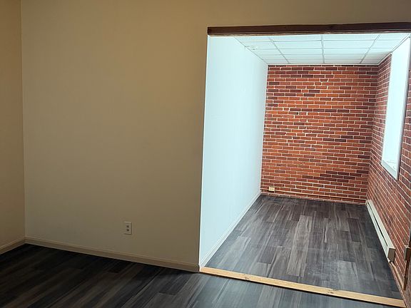 5th image of 3 Railroad Ave APT 2C