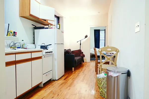 Rented by JK Dansar Corp | media 35