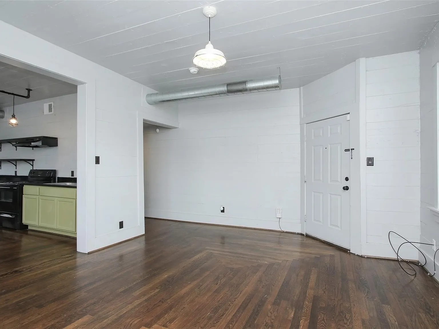1 bed, 1.0 bath, 787 sqft, $997 — Photo 4