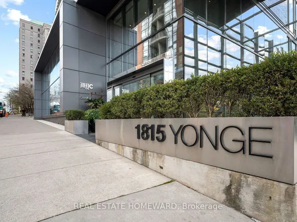 1815 Yonge St #309, Toronto, ON M4T 2A4