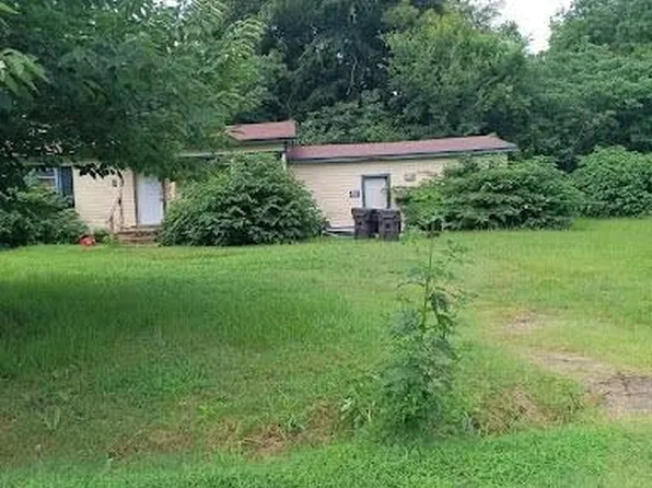 301 NE 5th St, Idabel, OK 74745