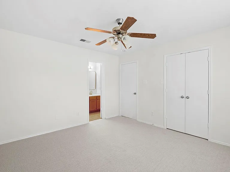 7910 Buffalo View Ln — Photo 17