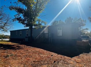 203 Miller Dr, Central, SC 29630