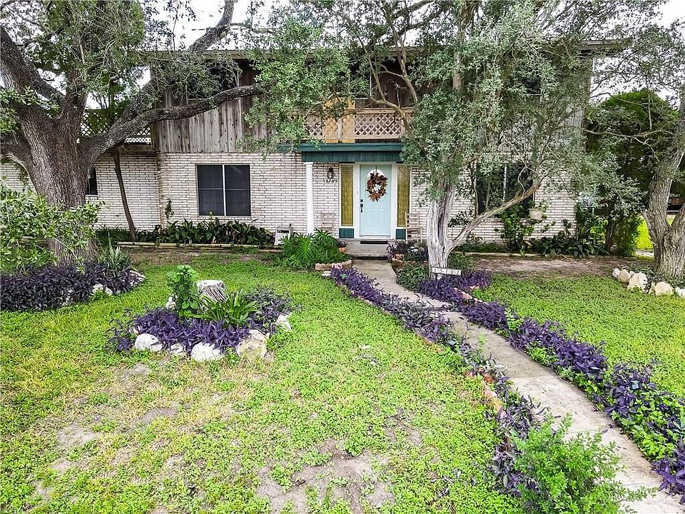 1st image of 13702 River Forest Dr