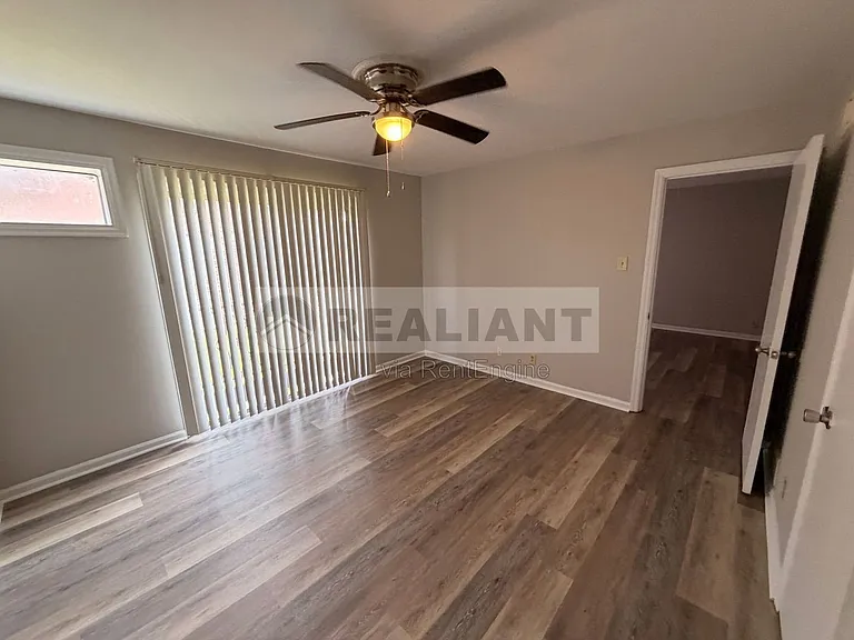 1708 Jennifer Road — Photo 31