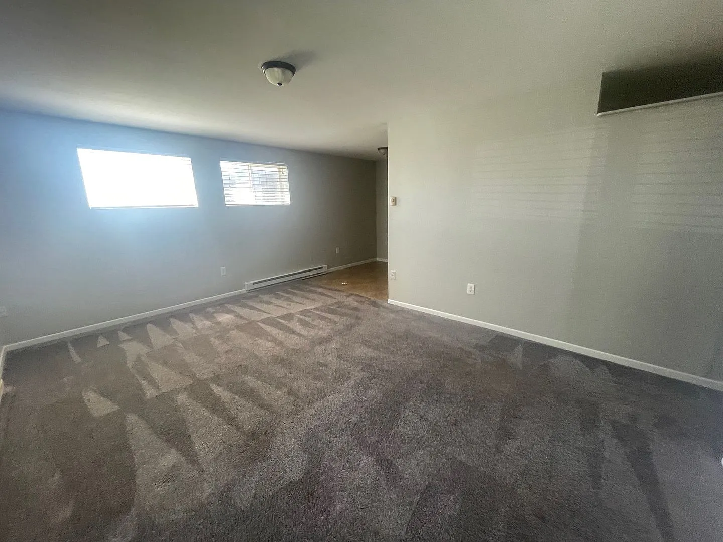 219 Applewood — Photo 2
