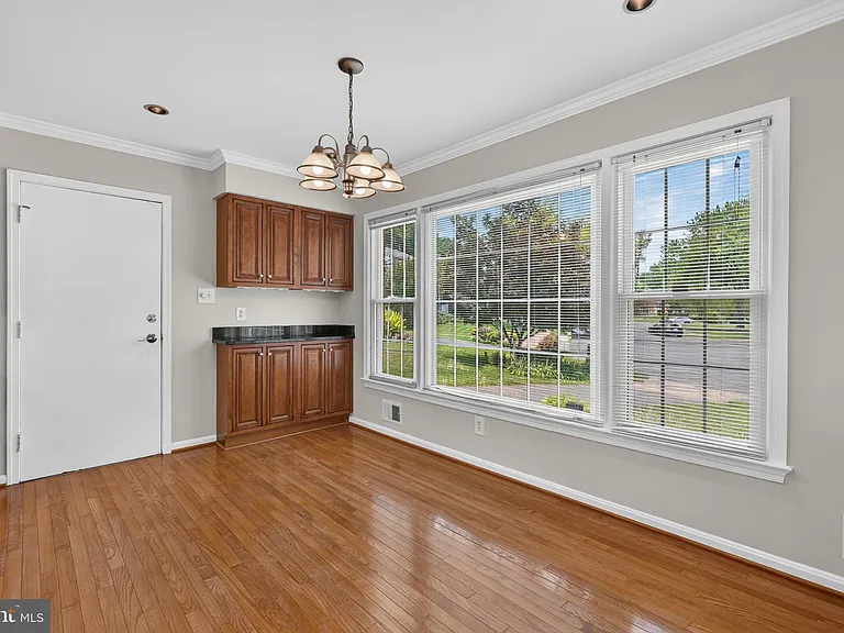 8006 Lady Lewis Ct — Photo 15