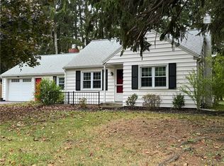 132 White Springs Rd, Geneva, NY 14456