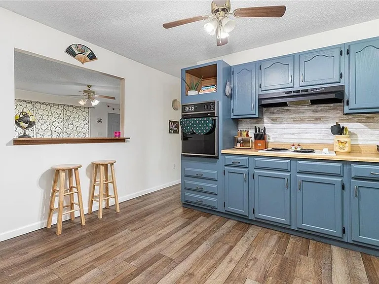 130 Jh Williamson Jr Ct — Photo 3
