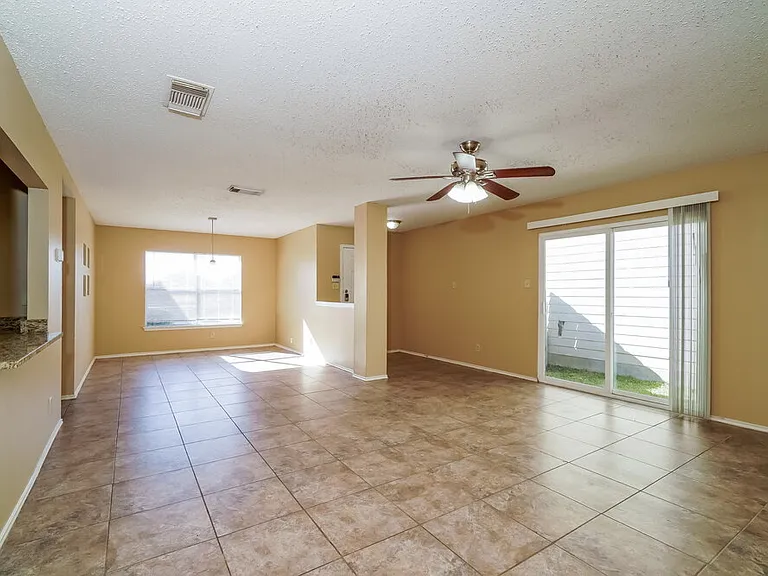 6942 Saharastone Dr — Photo 4