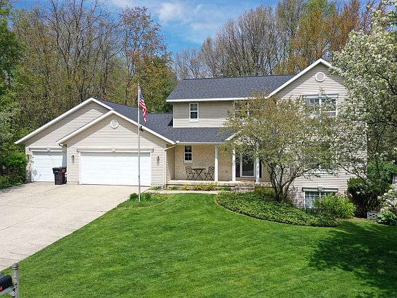 2nd image of 1985 Glenvale Dr SW