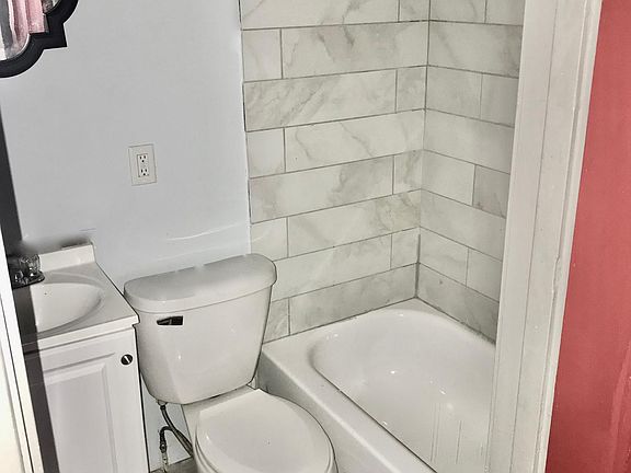 5th image of 73 Carroll St #1A