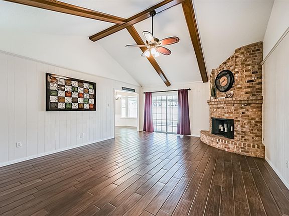 5th image of 4007 Karankawas St