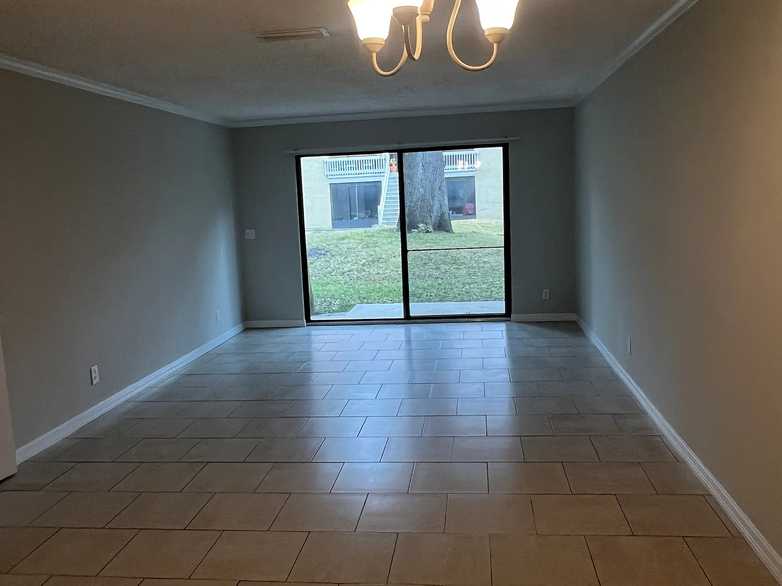 2 bed, 1.5 bath, 1018 sqft, $1,450 — Photo 3