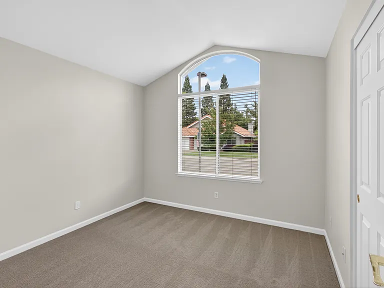 104 Flindell Way — Photo 17