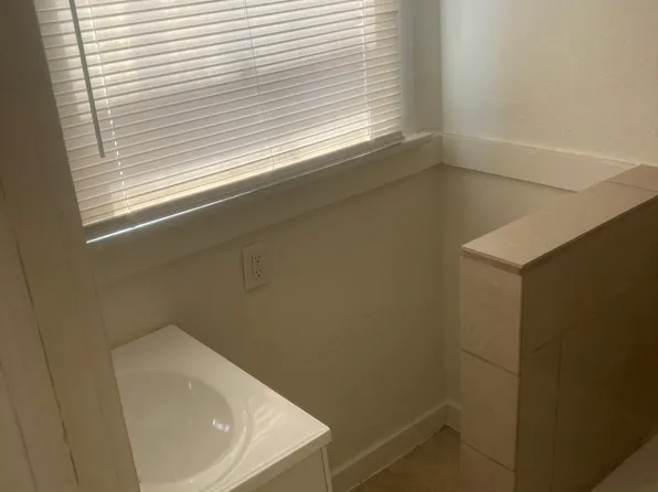 903 P St, Bakersfield, CA 93304