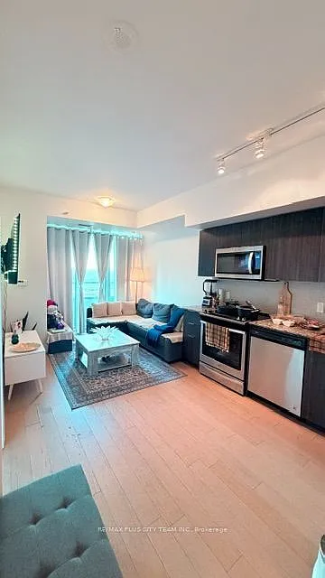 2 bed, $2,600 — Photo 4