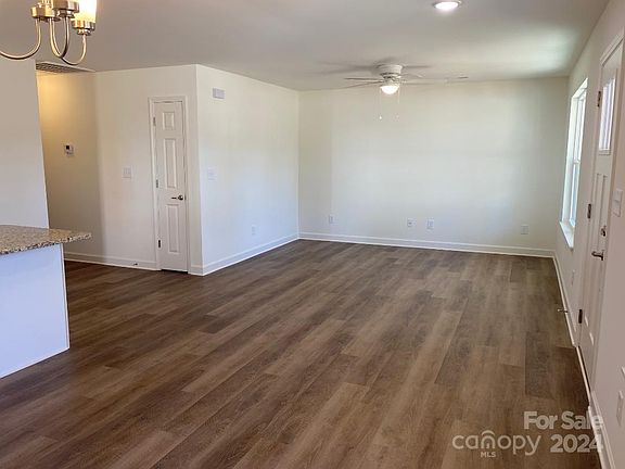 5th image of 1021 Adams St
