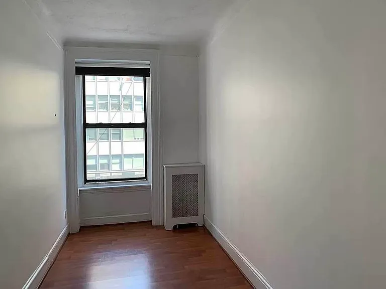 60 E 34th St #3F — Photo 4