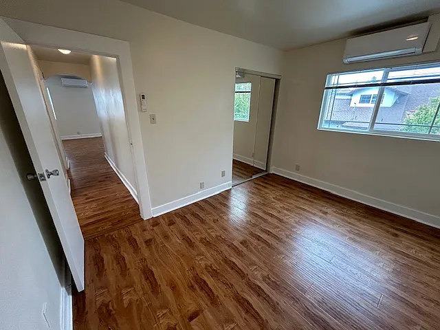 412 1/2 Rose Ave #B — Photo 10
