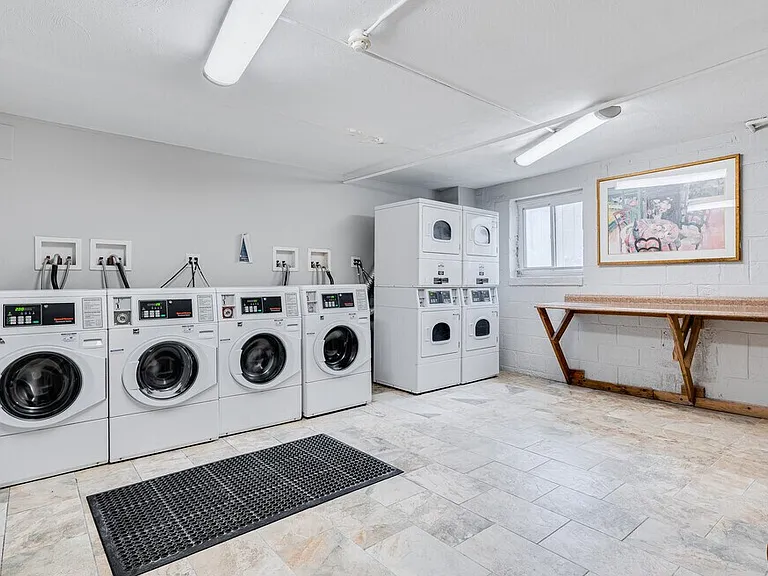 631 W Fisher Ave #B-8 — Photo 13