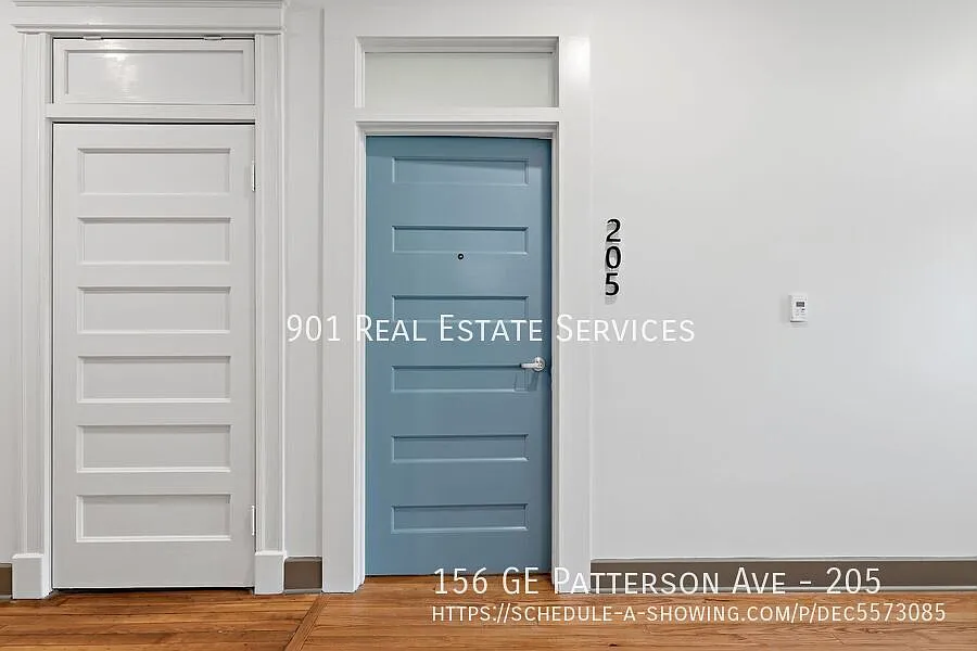 Downtown Townhouse at Desoto Lofts — Photo 2