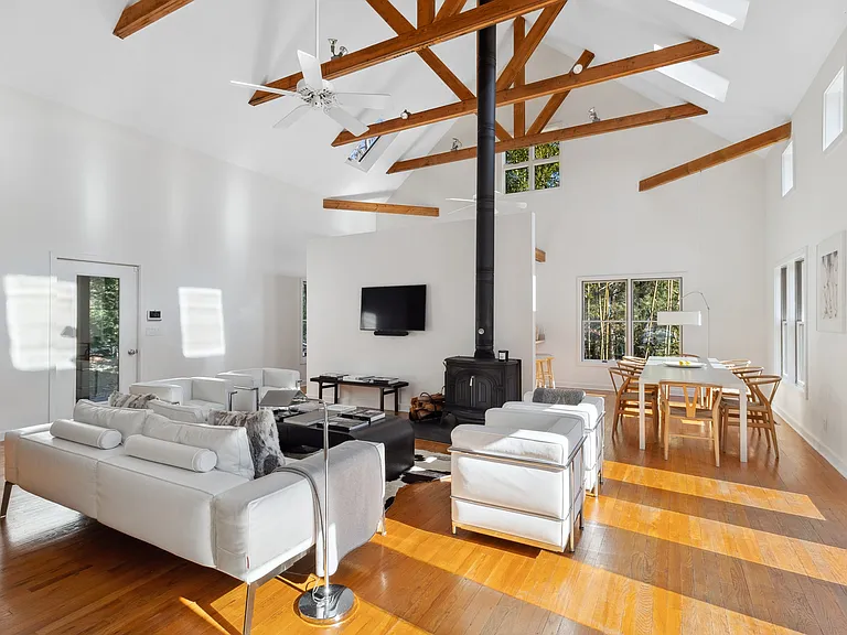 3 Rolling Wood Ln — Photo 6